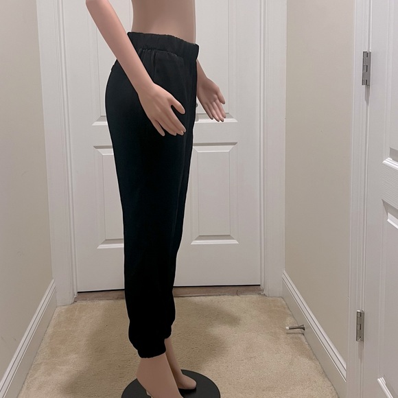 “Comfortable” Black Jogger Pants. Size L. Great Fit! Like New. - Picture 3 of 7